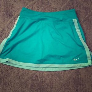 Nike dark blue skirt